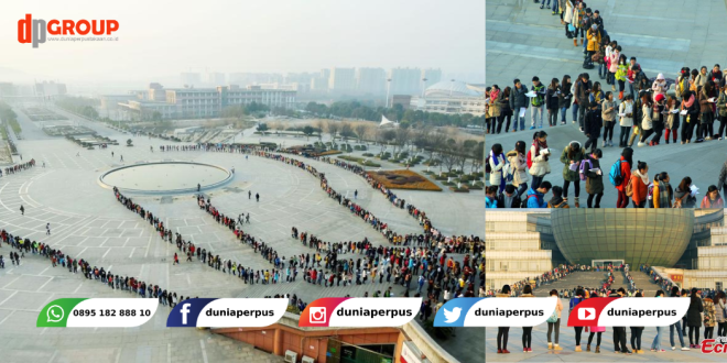 Antrean Masuk Perpustakaan di China